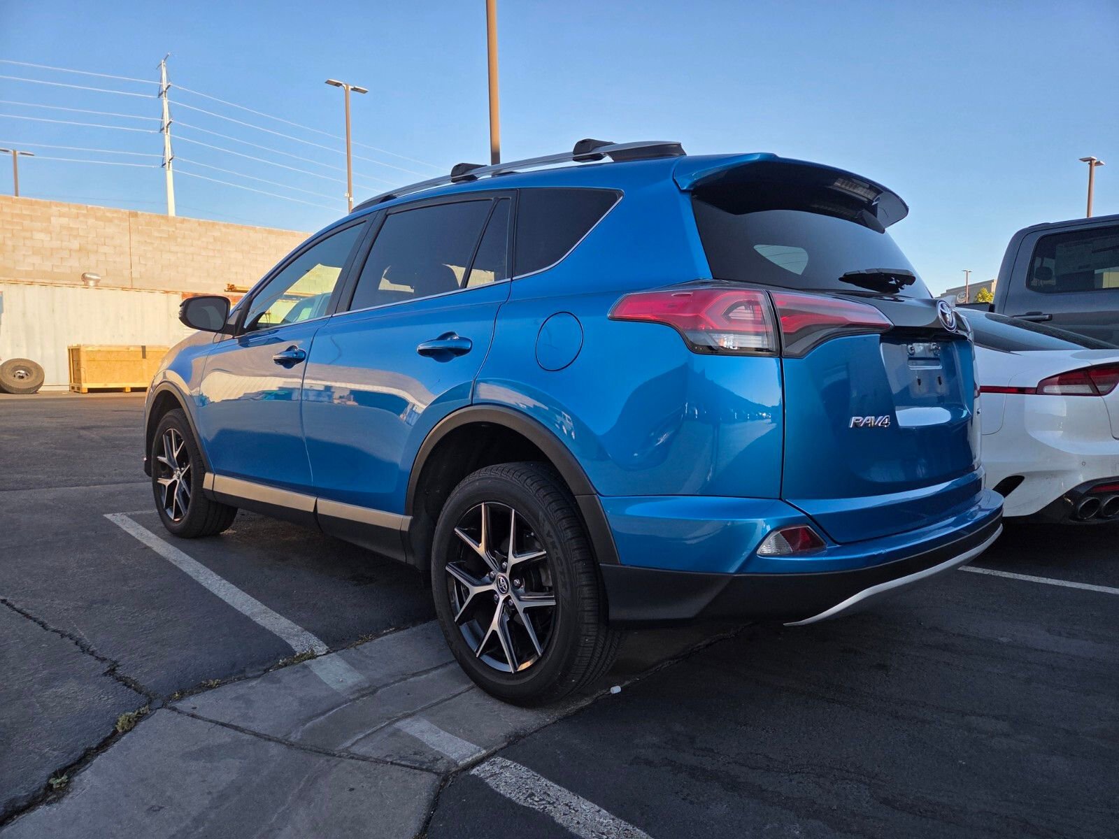 Used 2017 Toyota RAV4 SE w/ Power Special Value Package image 3