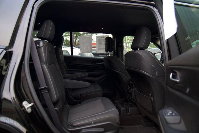 Used 2024 Jeep Grand Cherokee L Laredo RWD image 26