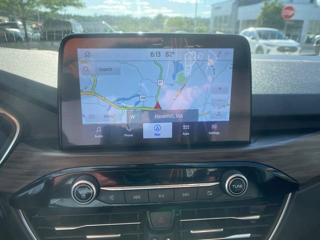 Certified 2020 Ford Escape Titanium AWD/4WD image 24