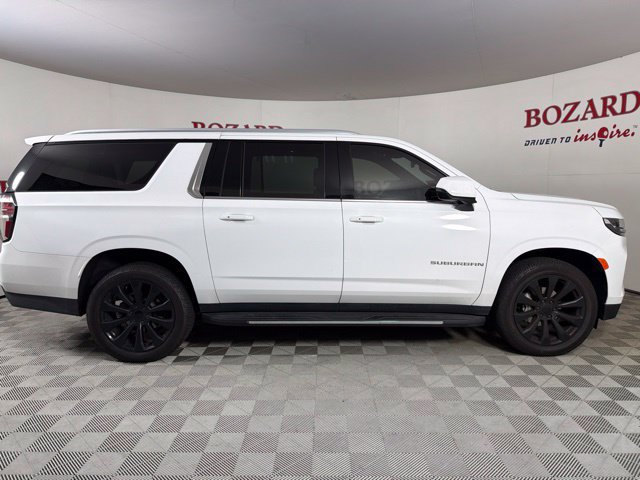Used 2021 Chevrolet Suburban LT w/ LT Signature Package RWD image 13