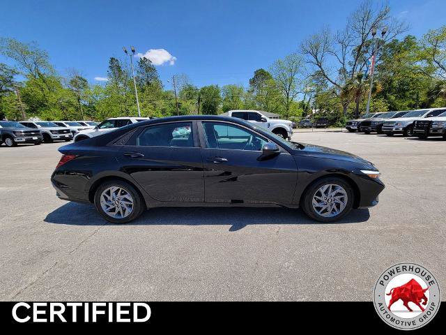 Used 2024 Hyundai Elantra SEL FWD image 7
