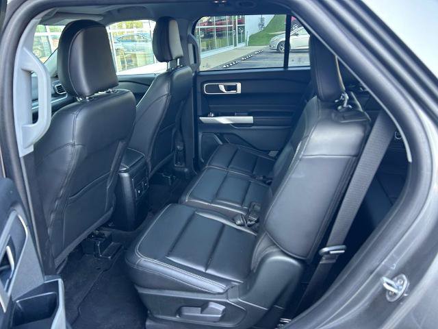 Certified 2023 Ford Explorer XLT w/ Equipment Group 202A AWD/4WD image 4
