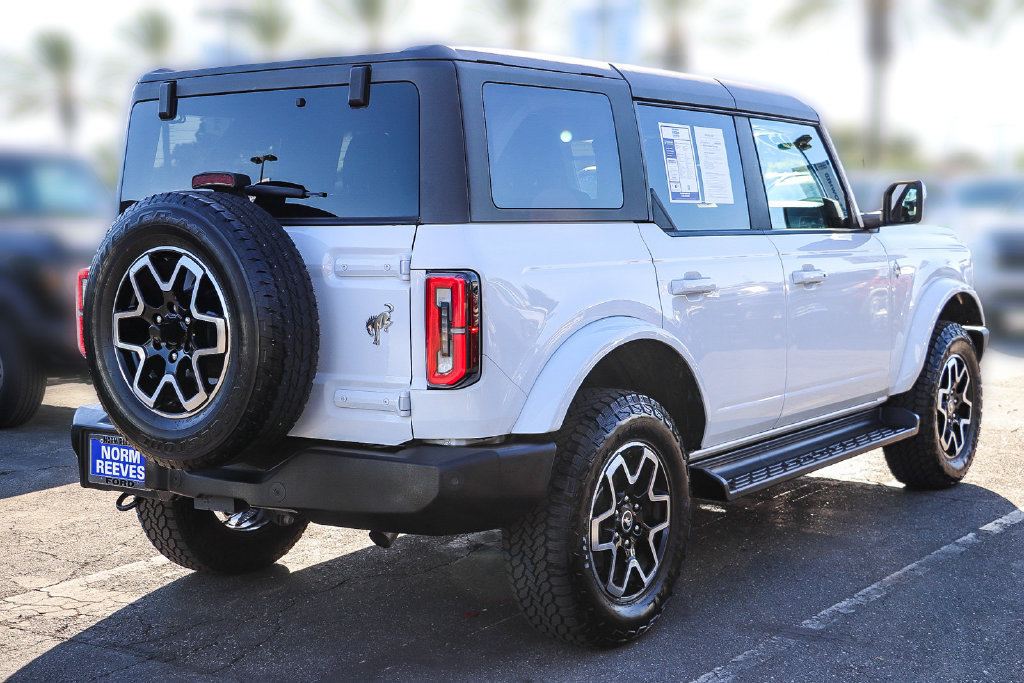 Certified 2025 Ford Bronco Outer Banks AWD/4WD image 9