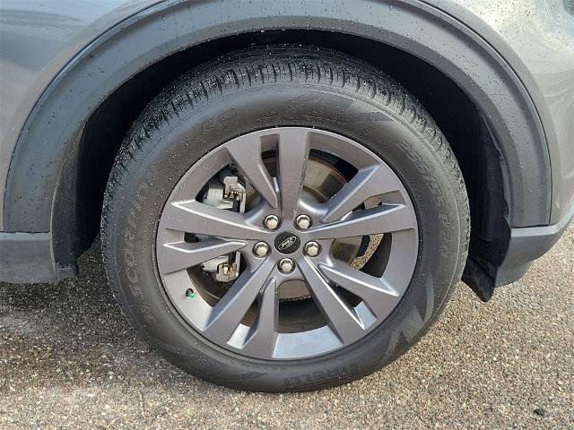 Certified 2023 Ford Explorer XLT w/ Equipment Group 202A image 7