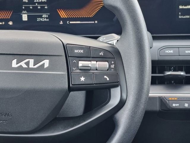 Used 2025 Kia K4 LXS image 29