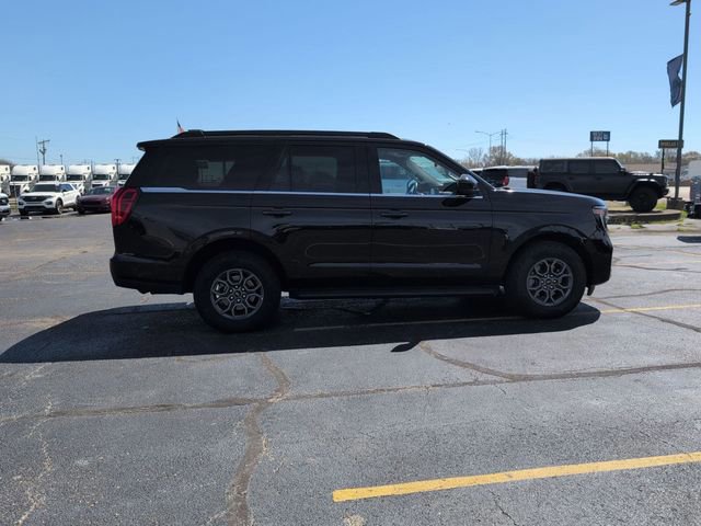 Certified 2025 Ford Expedition Active image 6