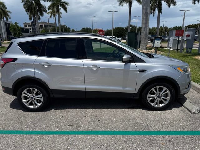 Certified 2018 Ford Escape SEL w/ Ford Safe & Smart Package FWD image 4