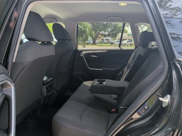 Used 2024 Toyota RAV4 XLE AWD/4WD image 13