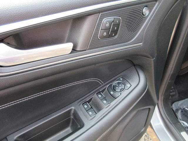 Certified 2023 Ford Edge Titanium AWD/4WD image 16