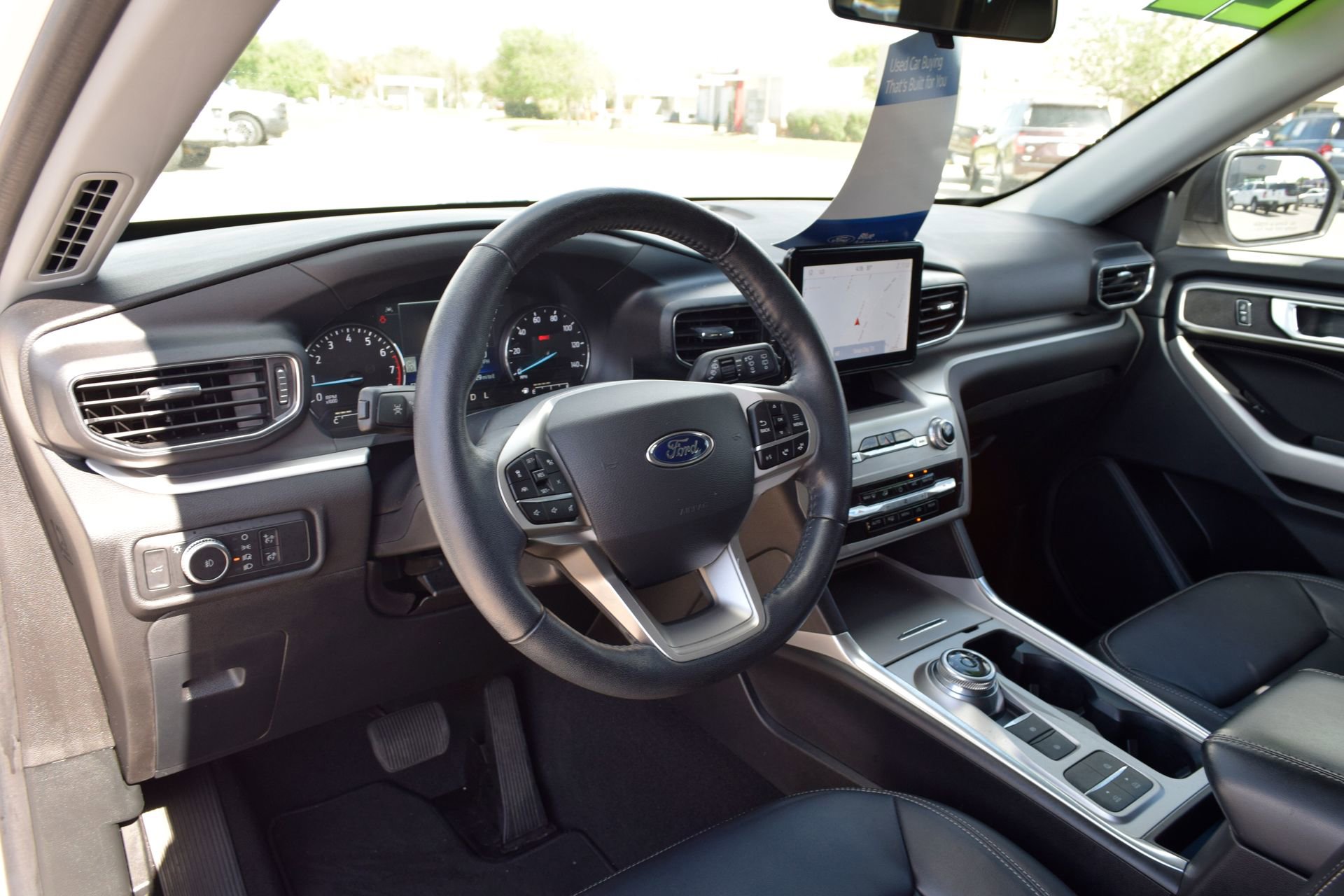 Certified 2022 Ford Explorer XLT w/ Equipment Group 202A image 17