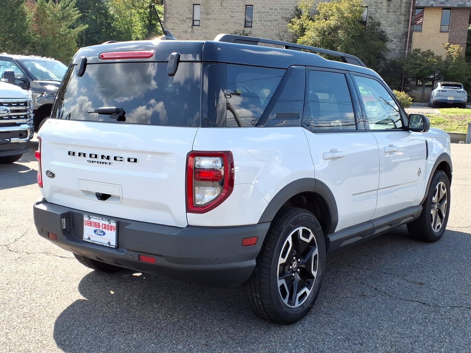Certified 2021 Ford Bronco Sport Outer Banks AWD/4WD image 6
