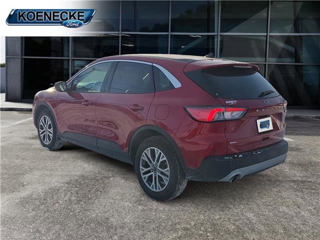 Certified 2022 Ford Escape SEL w/ Technology Package AWD/4WD image 3