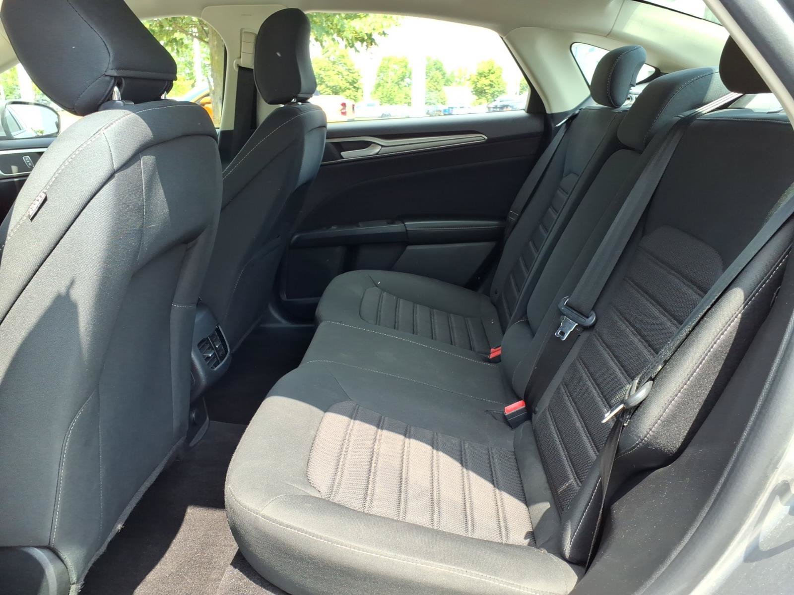Certified 2020 Ford Fusion SE AWD/4WD image 6