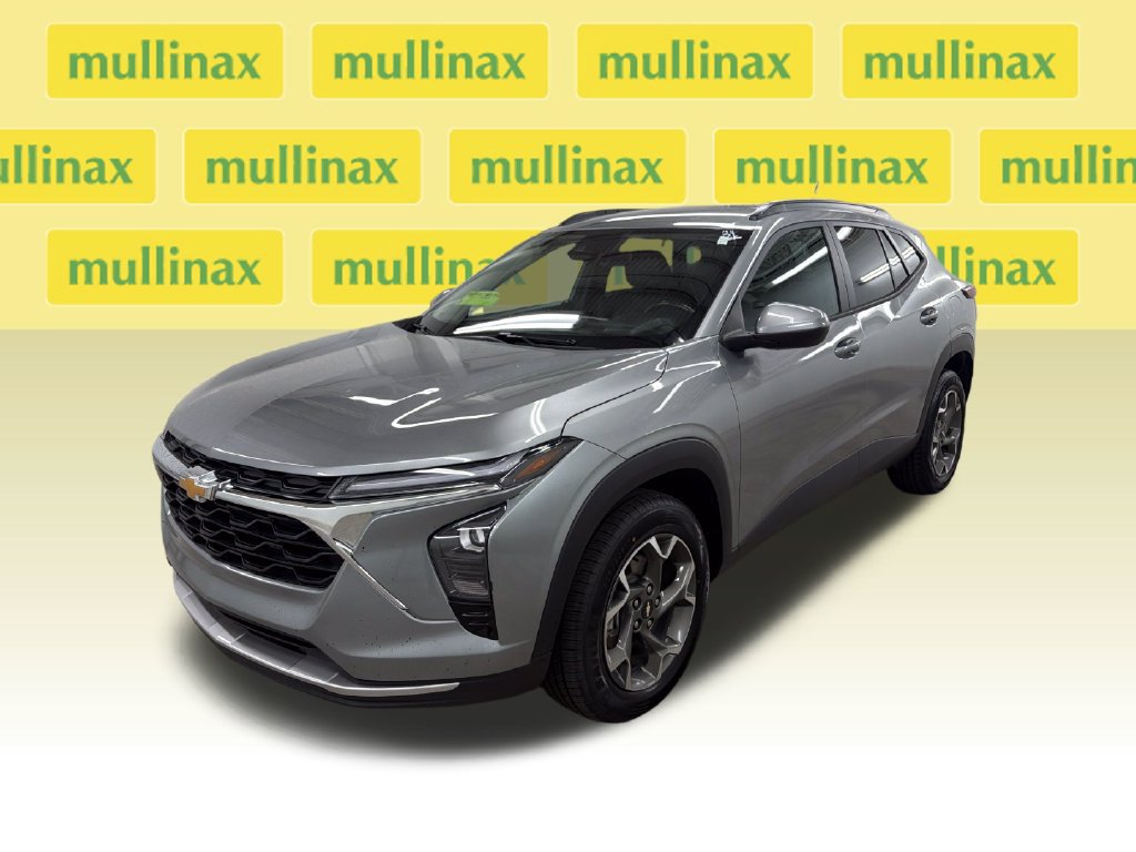Used 2024 Chevrolet Trax LT w/ Driver Confidence Package FWD image 14
