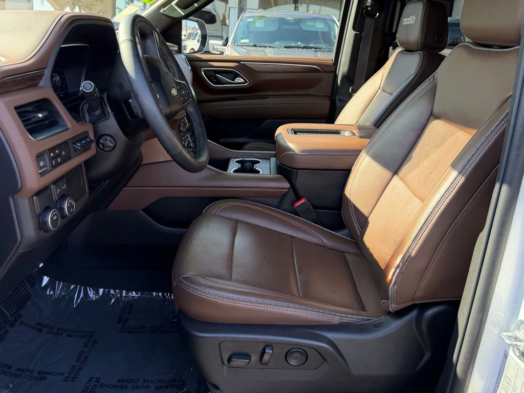 Used 2023 Chevrolet Tahoe High Country image 16