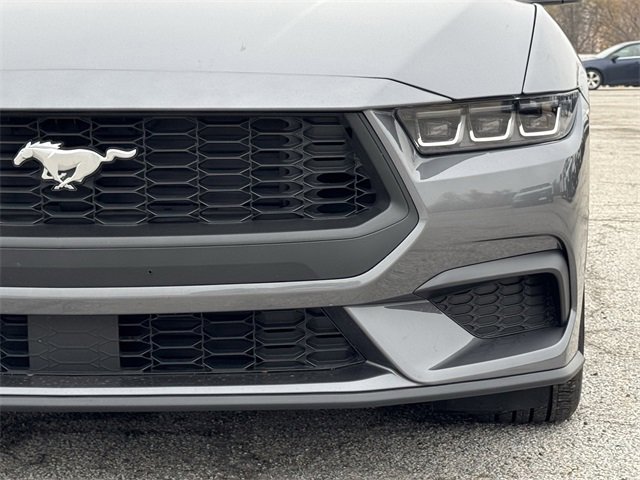 Certified 2024 Ford Mustang Coupe image 9