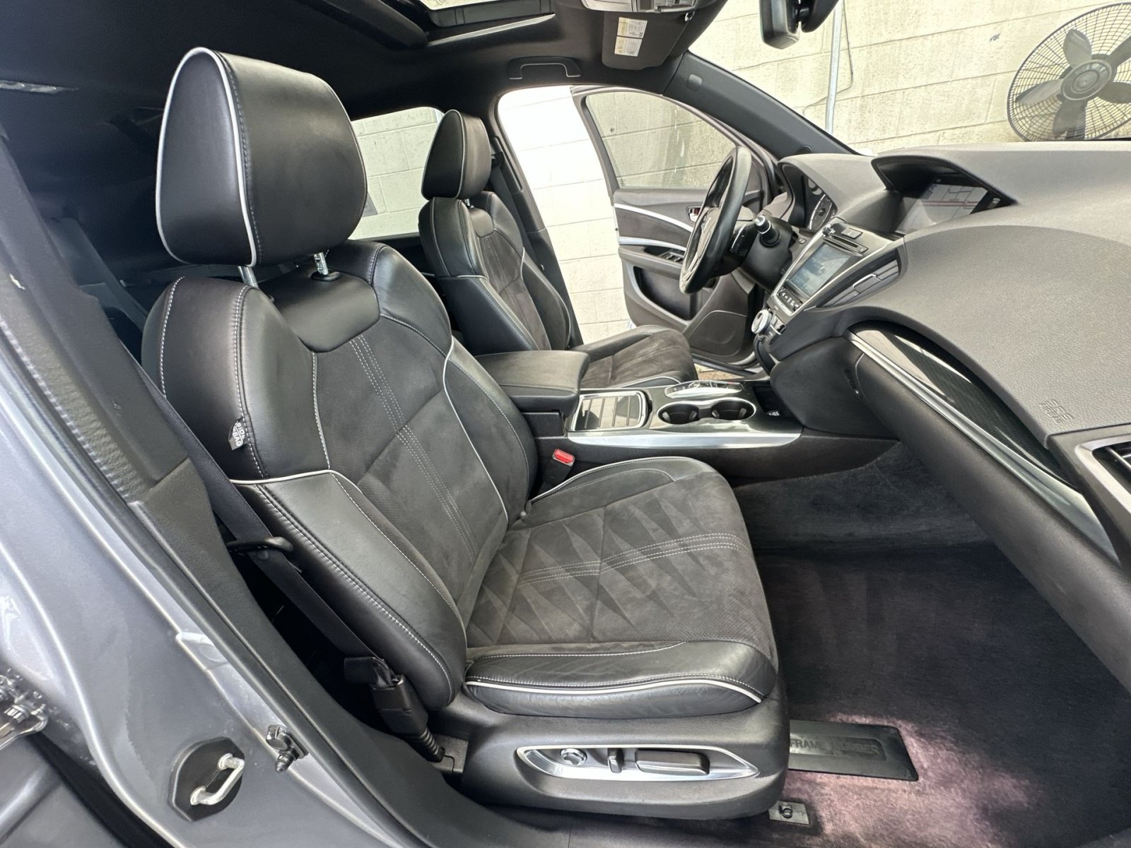 Used 2019 Acura MDX A-Spec AWD/4WD image 36