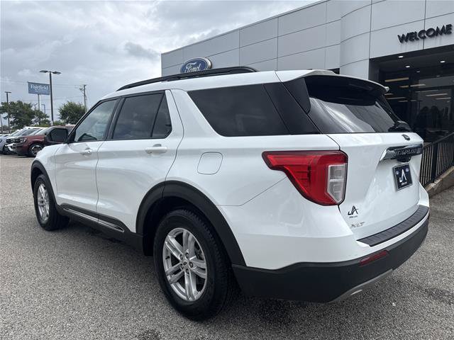 Certified 2021 Ford Explorer XLT w/ Equipment Group 202A RWD image 14