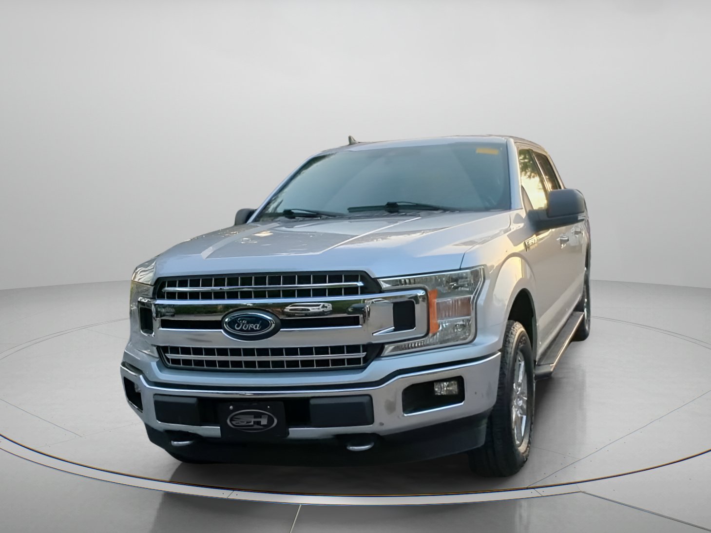 Certified 2019 Ford F150 XLT w/ Equipment Group 302A Luxury AWD/4WD image 10
