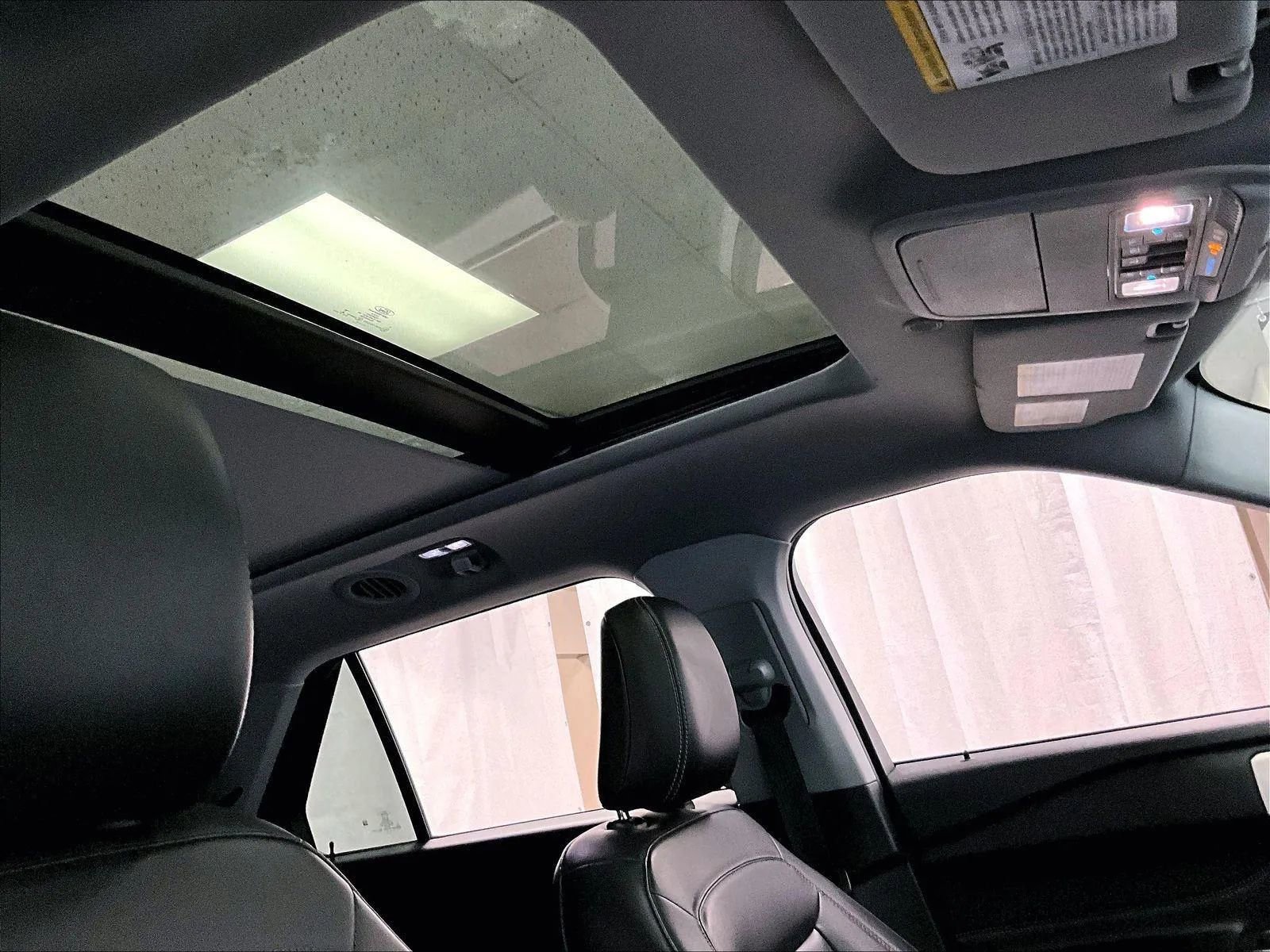 Certified 2022 Ford Explorer XLT w/ Equipment Group 202A image 21