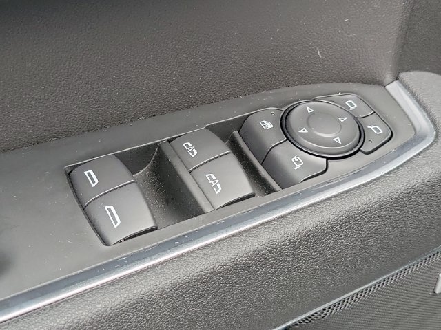 Used 2025 Chevrolet Silverado 1500 LTZ AWD/4WD image 27