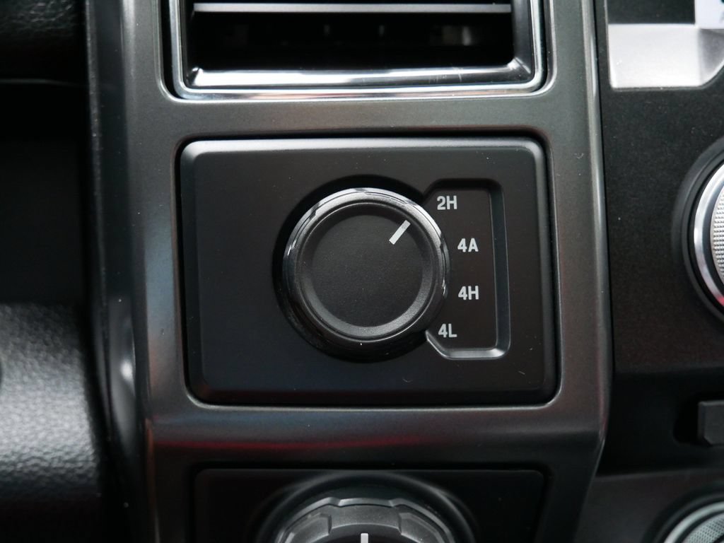 Certified 2018 Ford F150 Lariat w/ Equipment Group 502A Luxury AWD/4WD image 25