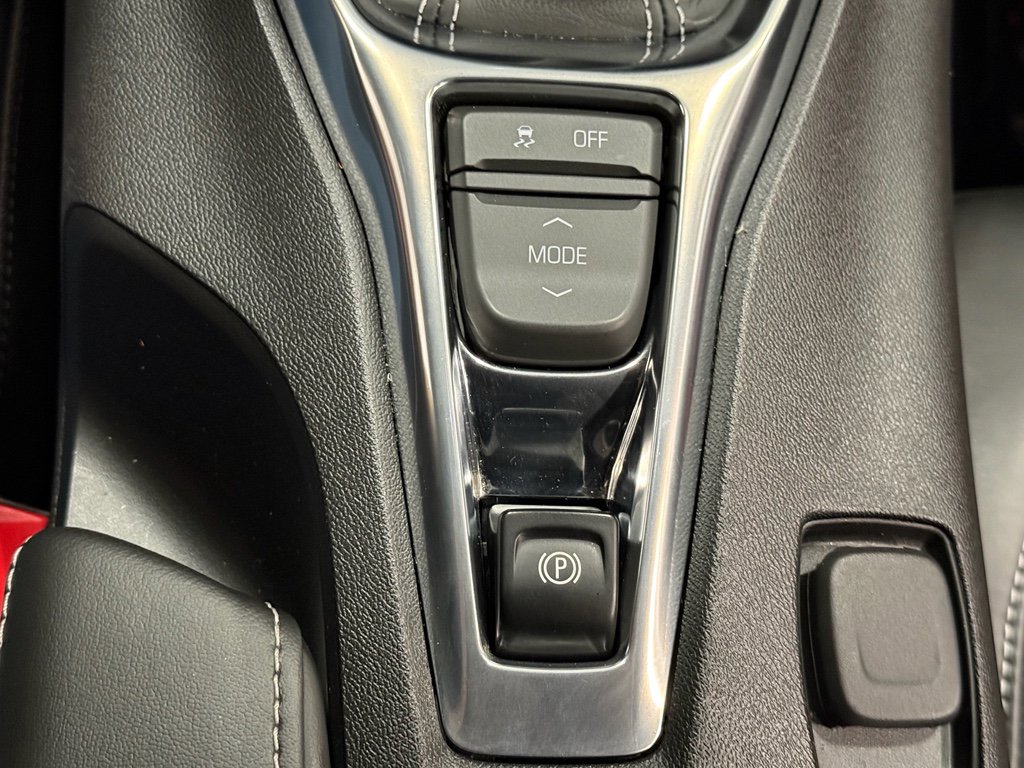 Used 2018 Chevrolet Camaro SS image 28