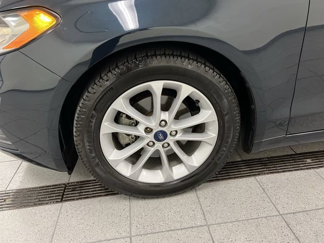 Certified 2020 Ford Fusion SE FWD image 10