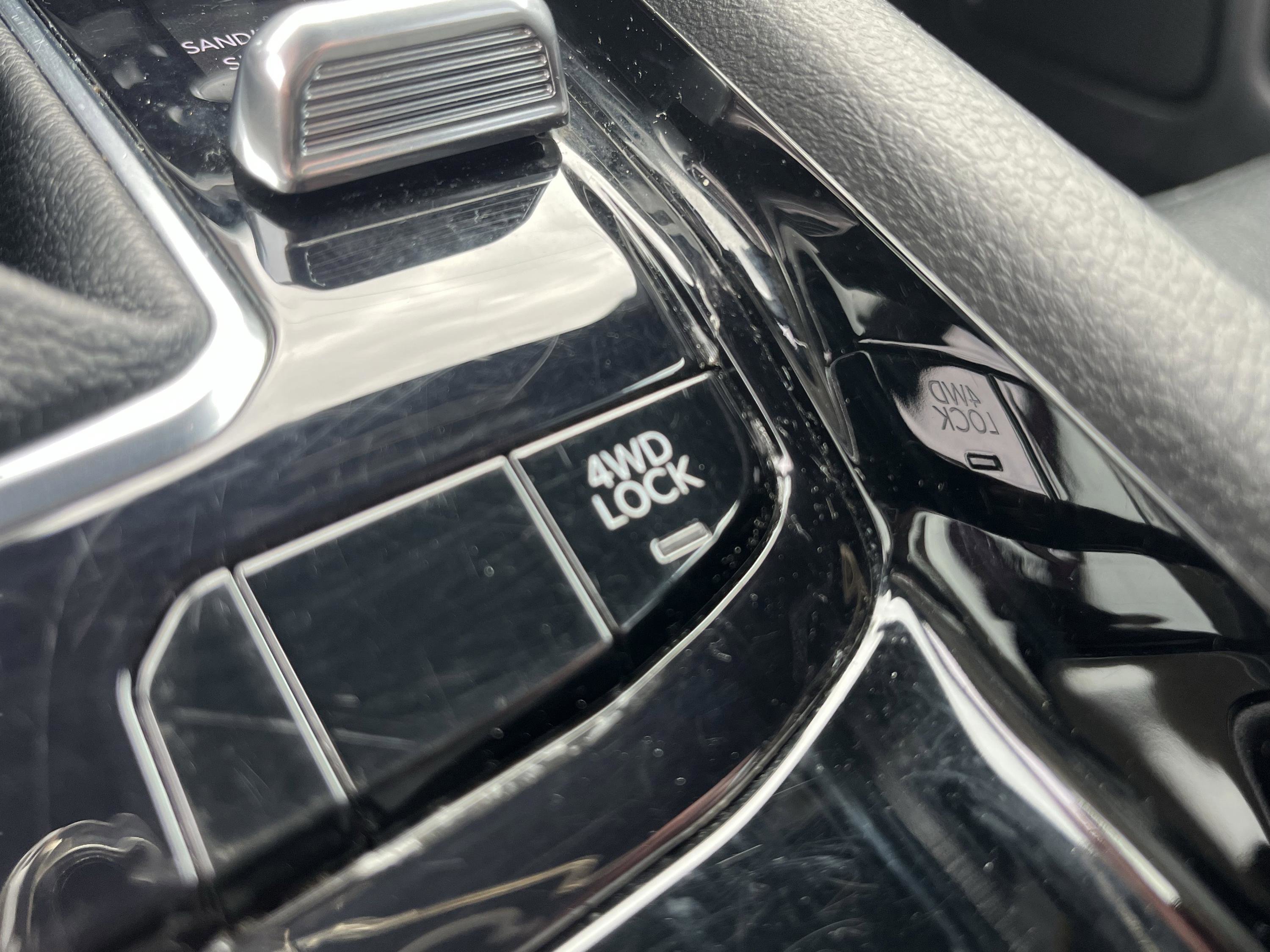 Used 2023 Jeep Compass Limited image 25