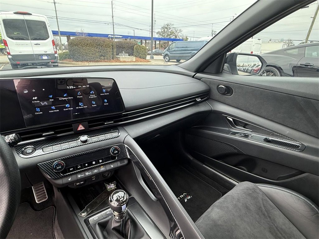Used 2022 Hyundai Elantra N image 16