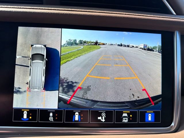 Used 2022 GMC Yukon Denali AWD/4WD image 43