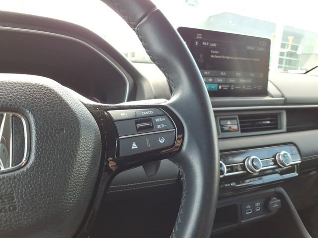 Used 2025 Honda Pilot EX-L image 27