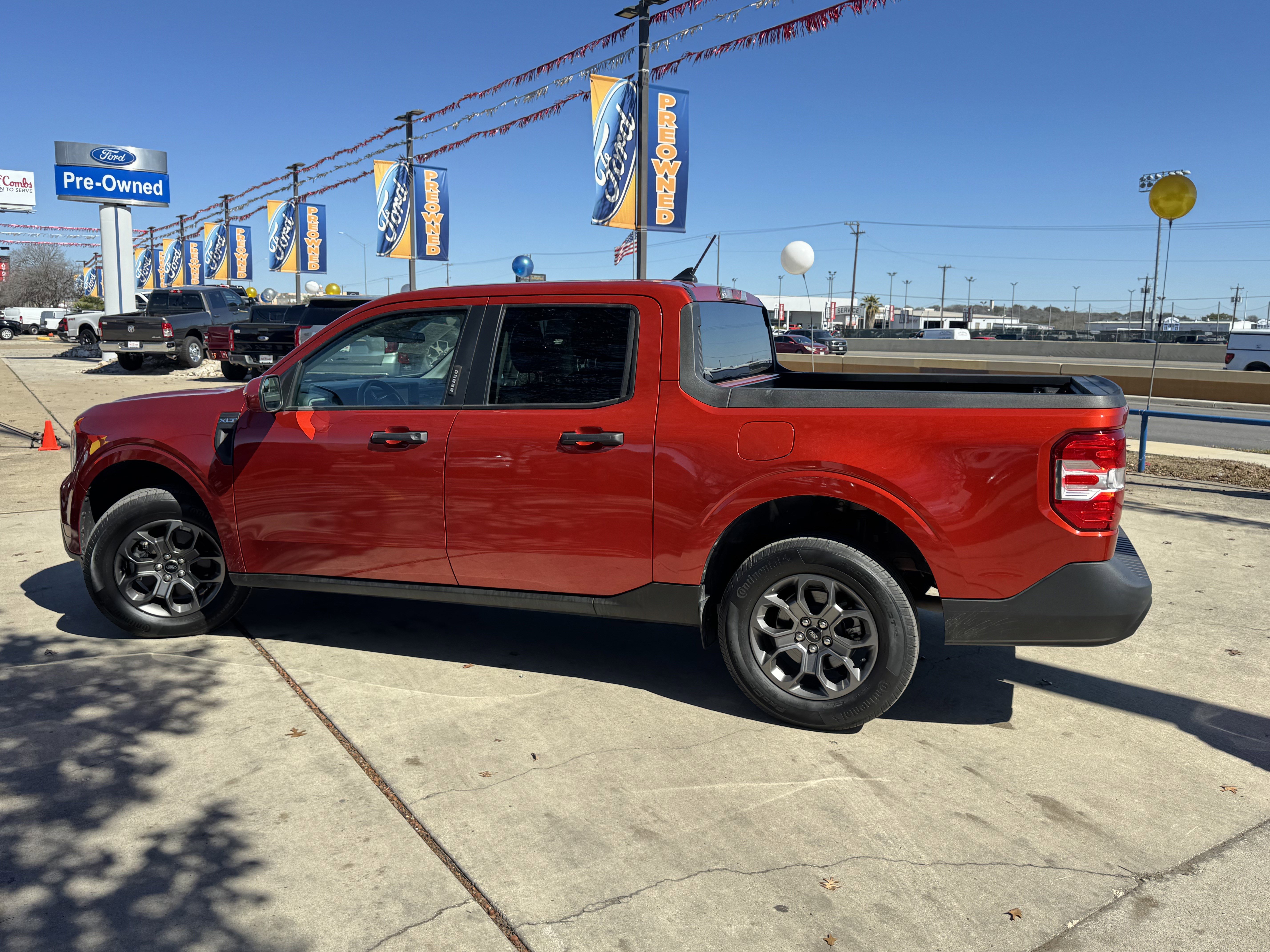 Certified 2022 Ford Maverick XLT w/ XLT Luxury Package image 10