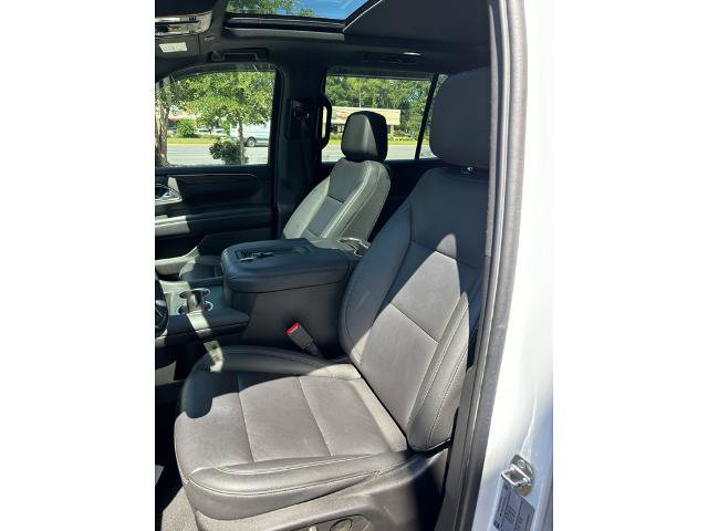 Used 2022 Chevrolet Tahoe Z71 w/ Luxury Package AWD/4WD image 14