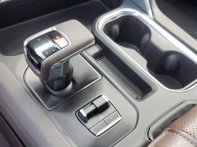 Used 2023 GMC Sierra 1500 Denali AWD/4WD image 19