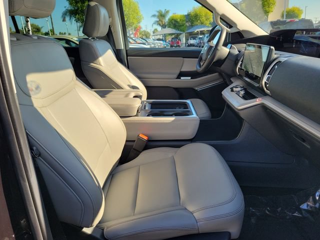 Certified 2025 Ford Expedition Active RWD image 16