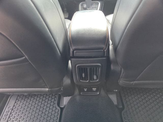 Used 2019 Jeep Compass Latitude w/ Popular Equipment Group AWD/4WD image 17