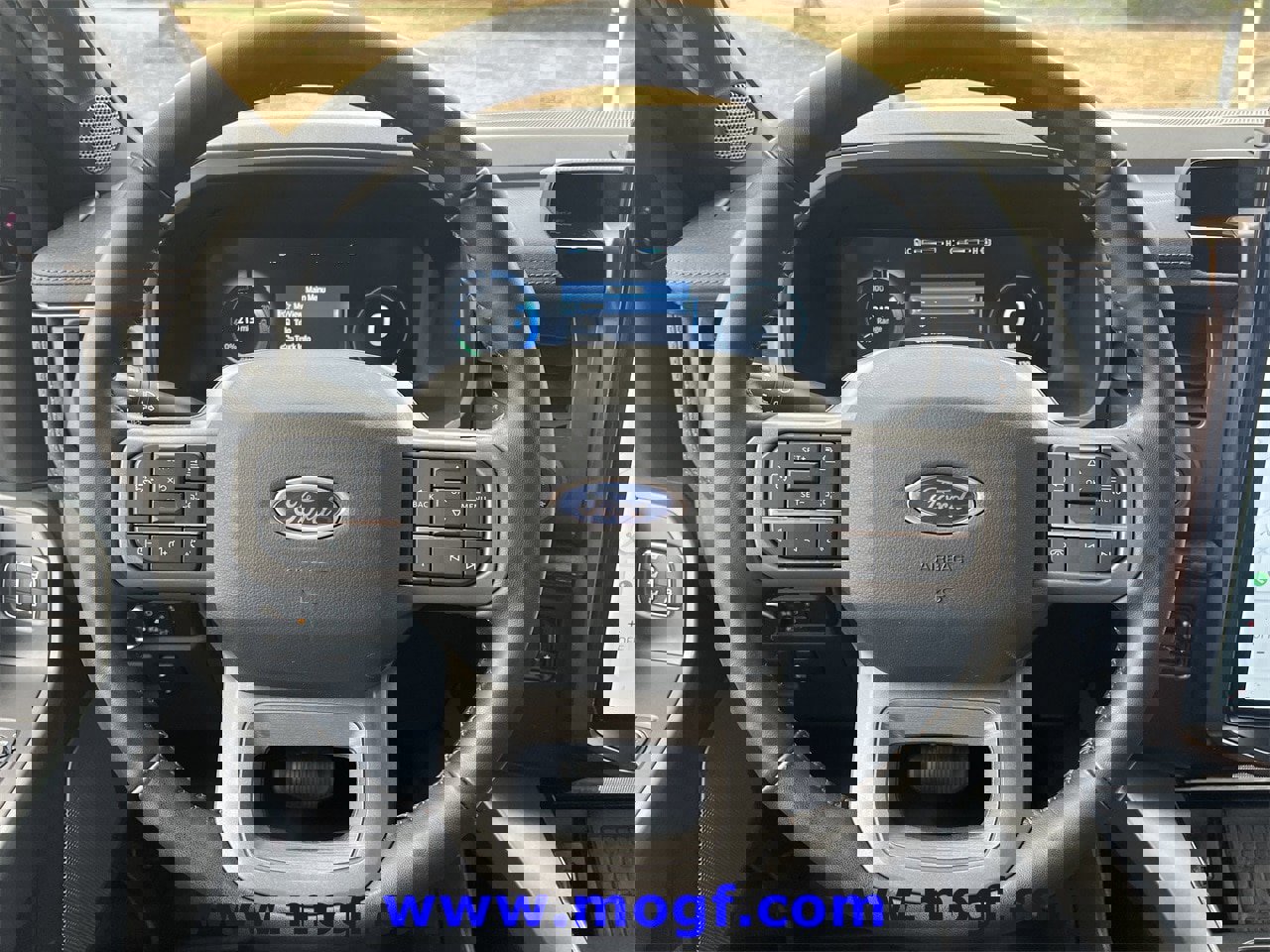 Certified 2022 Ford F150 Lightning Lariat w/ Equipment Group 511A High image 19