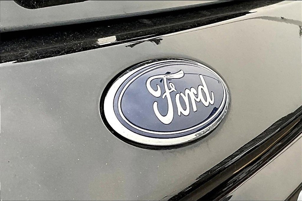 Certified 2025 Ford Explorer Active image 31