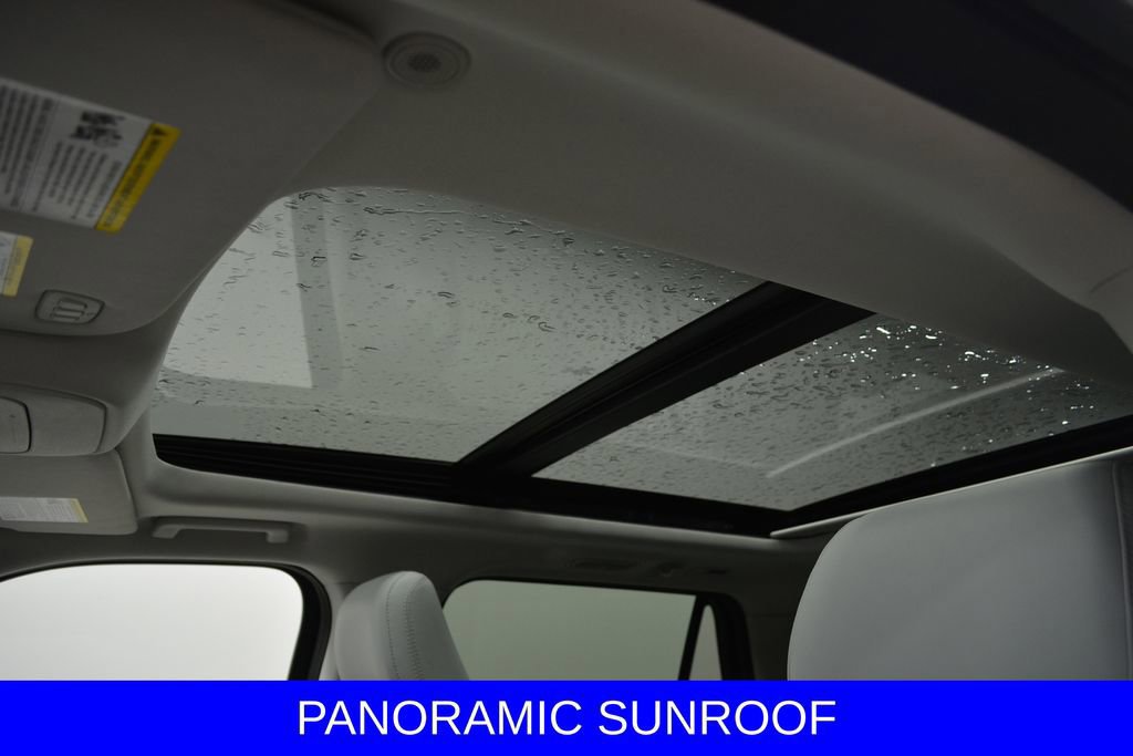 Certified 2025 Ford Expedition Platinum image 12