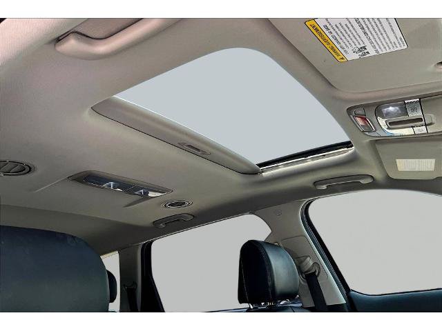 Used 2025 Kia Telluride S FWD image 20