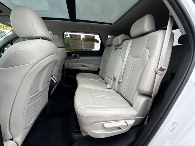 Used 2021 Kia Sorento S w/ Panoramic Sunroof Package AWD/4WD image 24