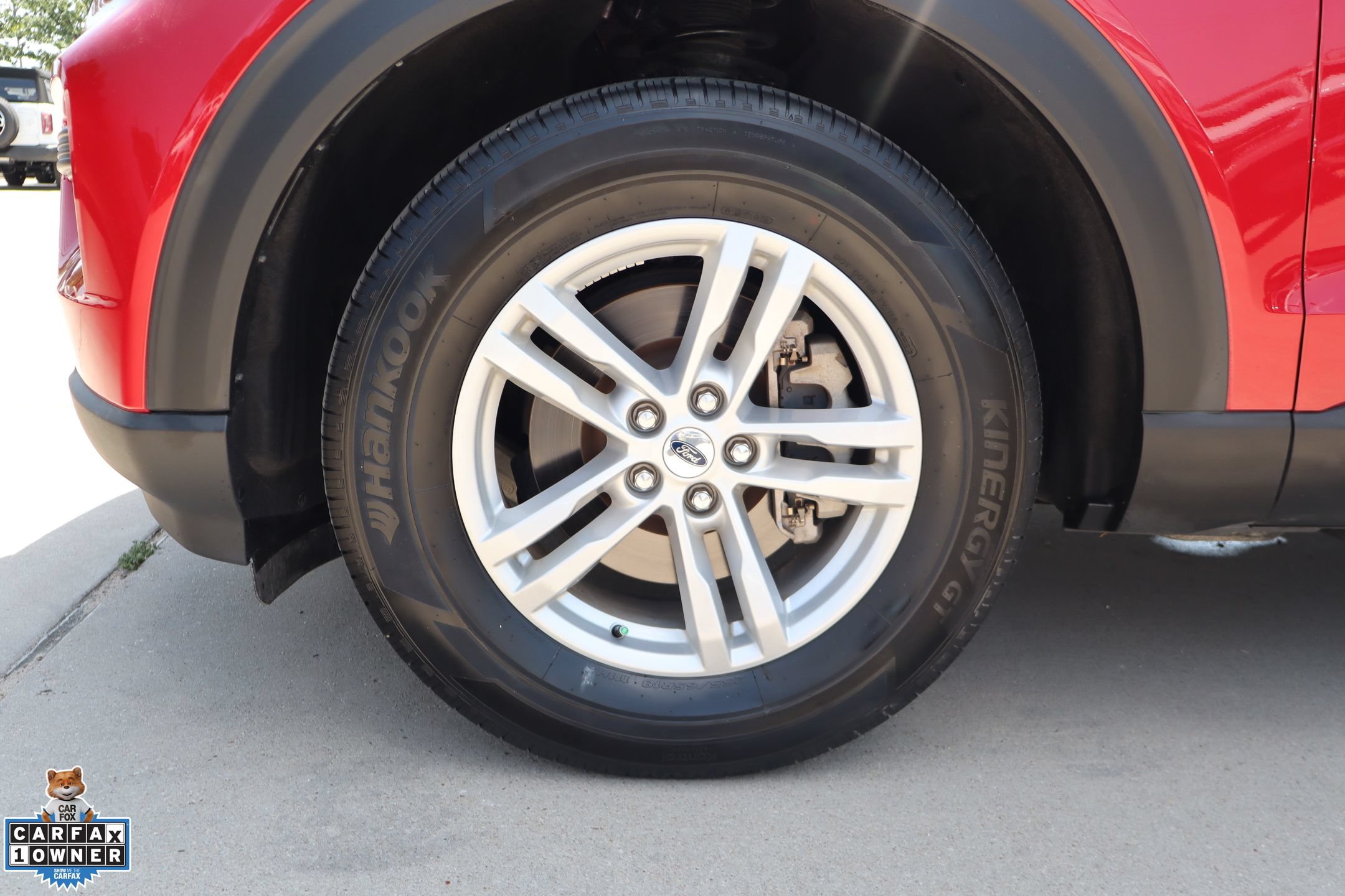 Certified 2024 Ford Explorer XLT RWD image 10