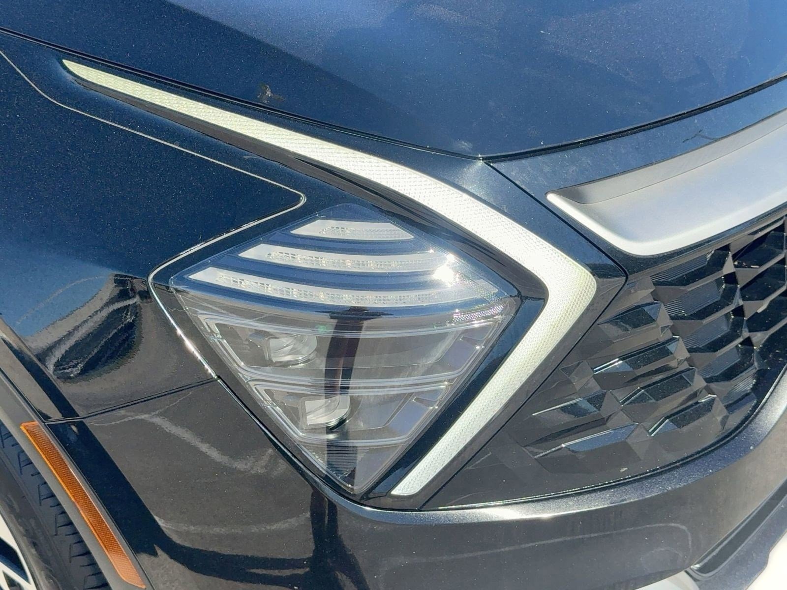 Used 2024 Kia Sportage EX image 11