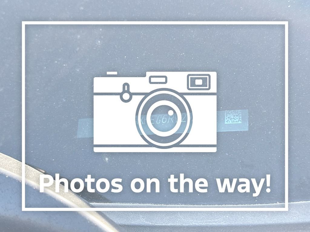 Used 2024 Chevrolet Equinox LS FWD image 2