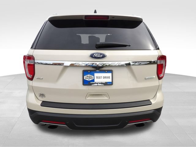 Certified 2018 Ford Explorer XLT FWD image 8