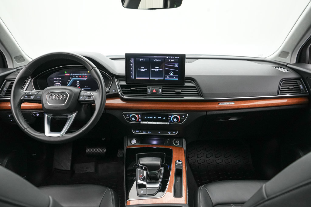 Used 2023 Audi Q5 2.0T Premium Plus w/ Premium Plus Package AWD/4WD image 15