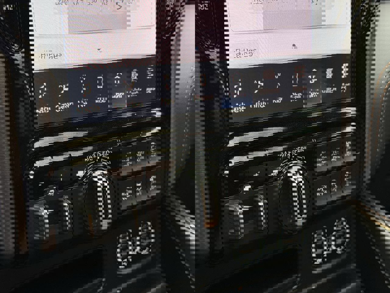 Used 2024 RAM 3500 Limited w/ Safety Group AWD/4WD image 20