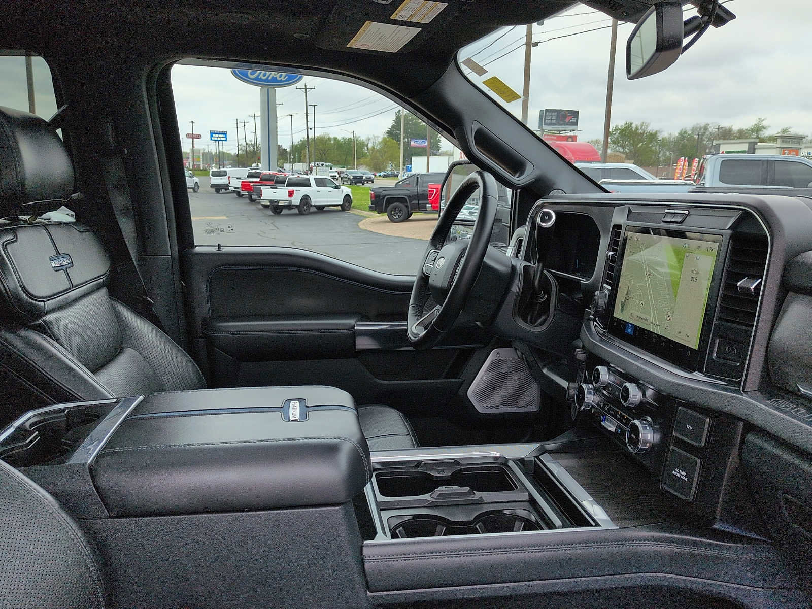 Certified 2025 Ford F450 Platinum w/ FX4 Off-Road Package AWD/4WD image 10