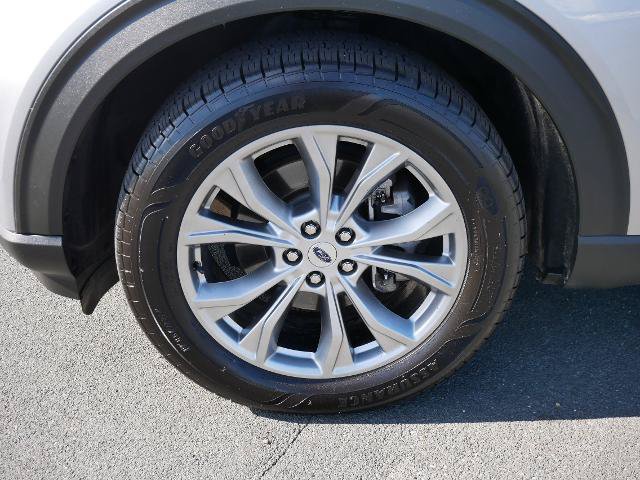 Certified 2021 Ford Explorer XLT w/ Equipment Group 202A AWD/4WD image 9